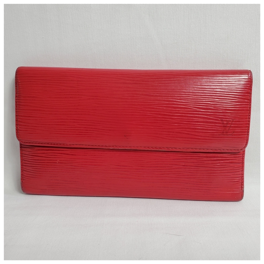 Authentic Preowned Louis Vuitton Epi International Wallet
